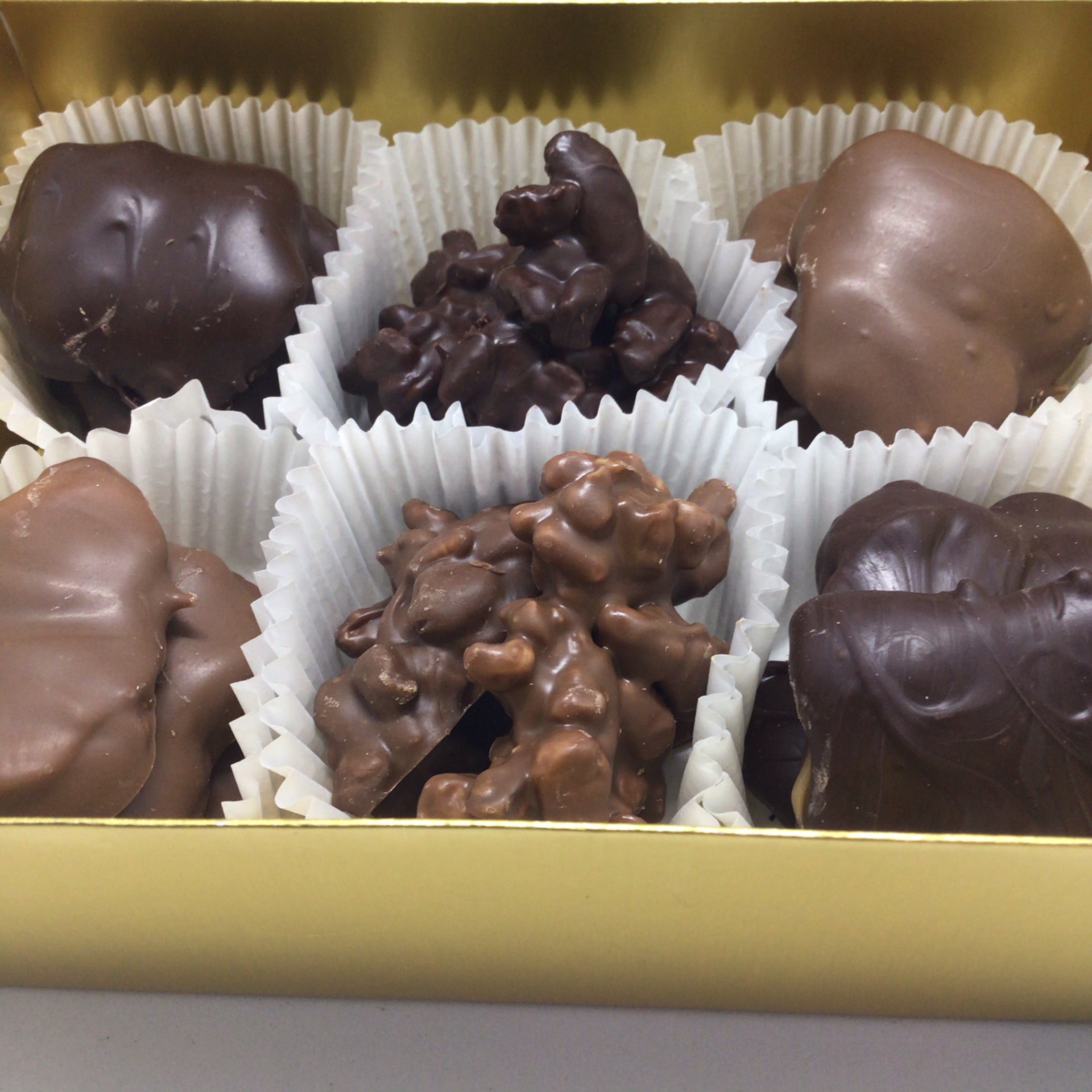 Super Pecan Cluster/Turtle Box